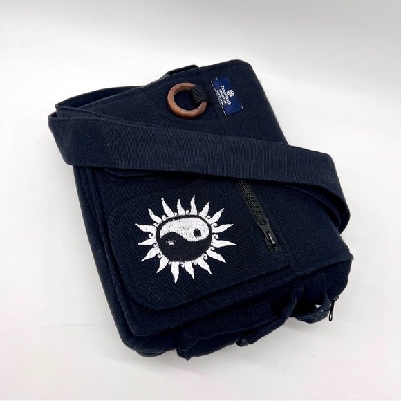 Lukla Messenger Bag Black with Yin Yang Embroidery - Picture 3 of 10